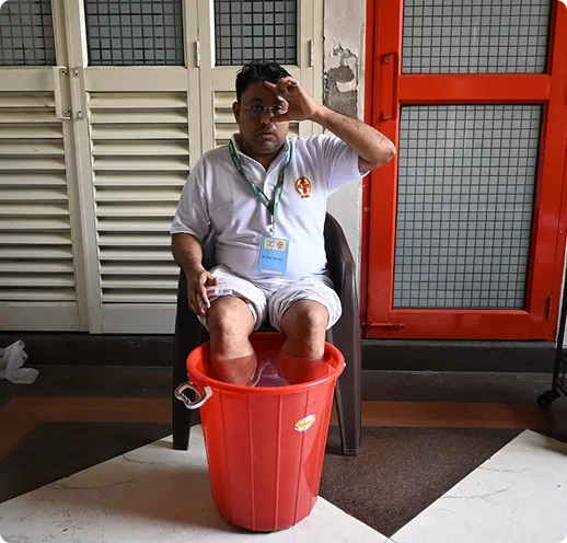 hot_cold_foot_therapy main